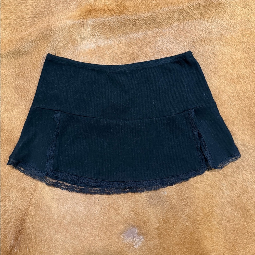 Current Mood Elegant Black Mini Skirt